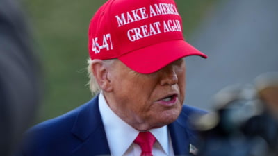 Joi, 06 Noiembrie 2025, ora 01:00 – Trump a vrut să lovească o superputere: Efect invers uluitor, acea țară a câștigat 900 de miliarde dolari Acest text a fost copiat de pe Ziare.com